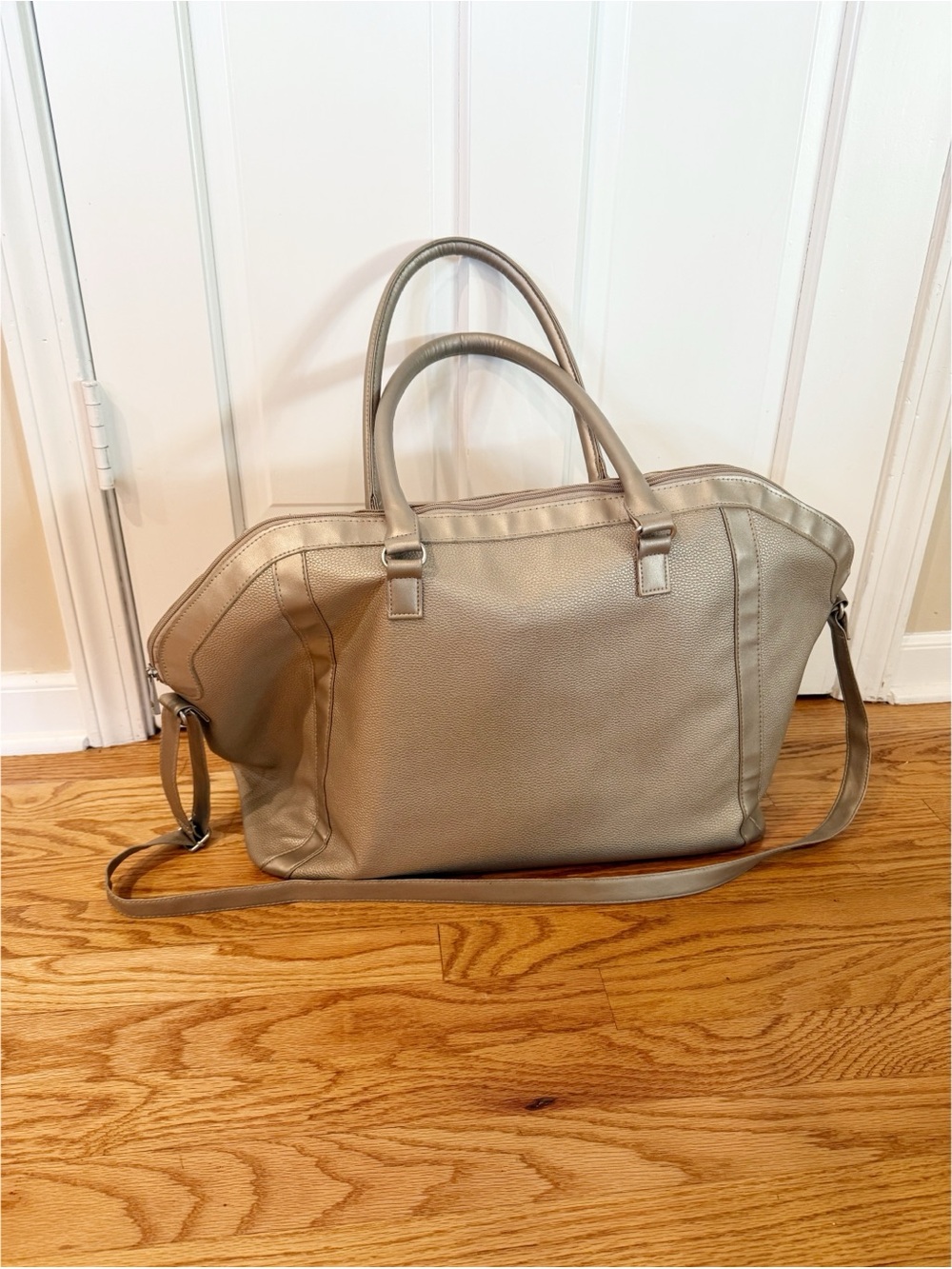 ✨ Large Taupe/Champagne Tote Bag — Carry-On / Weekend Bag - Picture 2 of 7